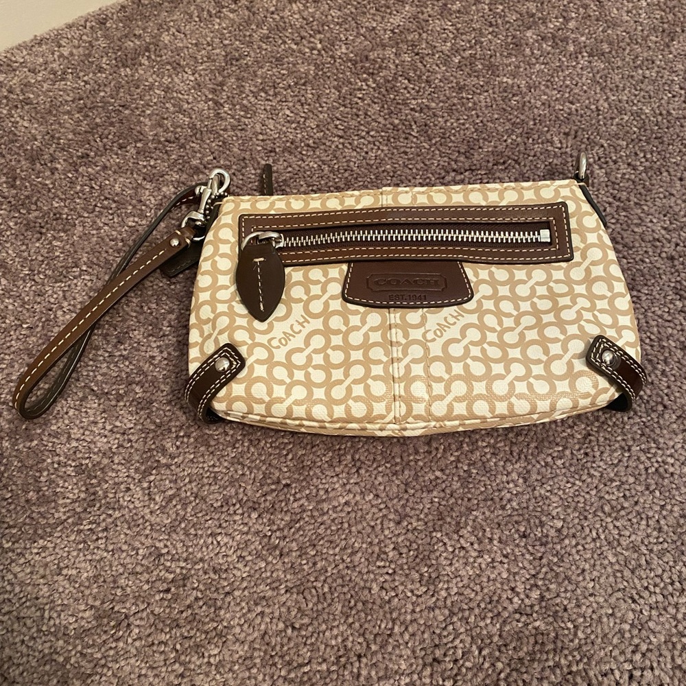 Coach Wristlet in Brown